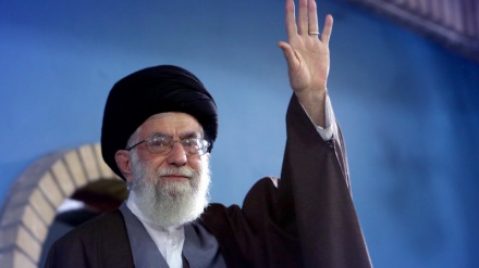 Doğu Azerbaycan eyaleti halkının İslam İnkılabı Rehberi ile buluşması