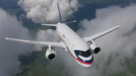 Iran: firmato accordo di base con Sukhoi per acquisto aerei passeggeri Superjet 100