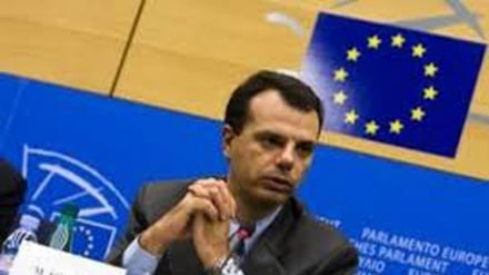 Finlandia, petizione obbliga parlamento a dibattito su uscita euro