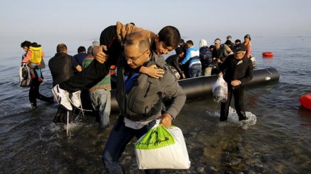 Migranti: sbarco Cagliari,anche 39 bimbi