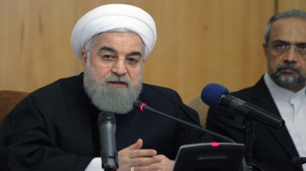 イラン大統領、「アメリカのイラン資産押収は明らかな略奪」