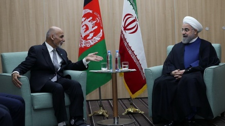 Акцент президентов Ирана и Афганистана на расширении двусторонних отношений