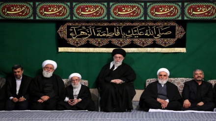 Hz. Fatıma -as- şehadet yıldönümü gecesi merasimleri , İslam inkılabı rehberinin huzurunda düzenlendi