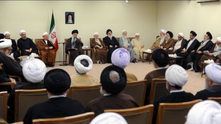 Puntos de vista del Líder (en su encuentro con los miembros de la Asamblea de los Expertos)  