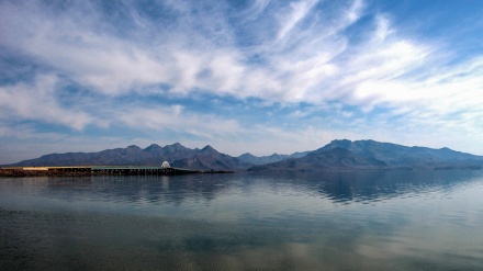 オルミーイェ湖、塩分が造形したイラン北西部の驚異的な遺産