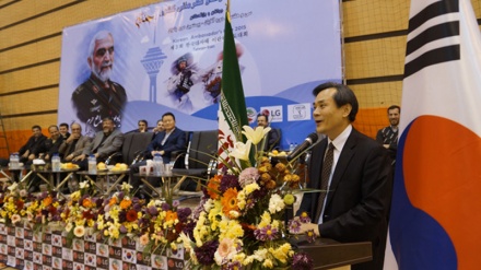 韓国が、イランとの経済関係の復活に向け努力


