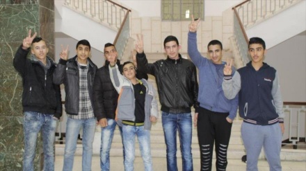 Tribunal israelense, condenação à prisão  de 7 meninos palestinos por lançarem pedras