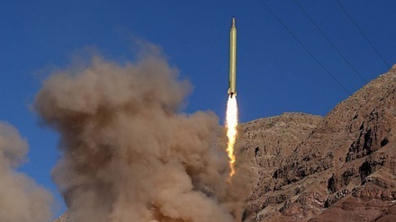 আরো দুটি ব্যালিস্টিক ক্ষেপণাস্ত্রের পরীক্ষা করল ইরান