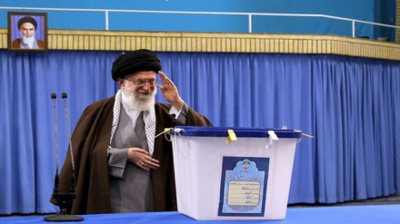 Revolutionäre Wahlen im Iran und ein Weltrekord Imam Chamene’is