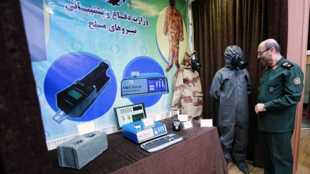 ৫ সামরিক সরঞ্জাম উদ্বোধন করলেন ইরানি প্রতিরক্ষামন্ত্রী