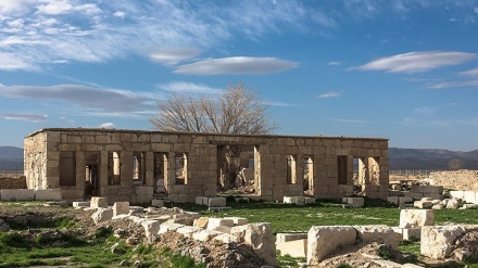 Пасаргад тарихи кешені. Шираз