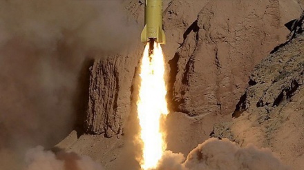 আরো দুটি ব্যালিস্টিক ক্ষেপণাস্ত্রের পরীক্ষা করল ইরান