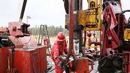 Venezuela y China firman acuerdo en materia petrolera