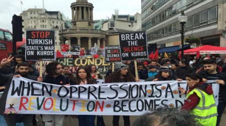 Londra'da Türkiye aleyhine gösteri 