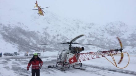 Svizzera, valanga sulle Alpi; feriti