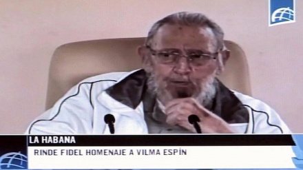 Cuba: Fidel riappare in pubblico dopo 9 mesi