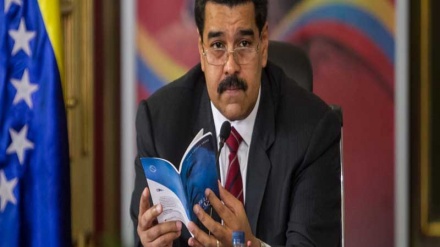   Maduro  assina acordo com Cuba em matéria de saúde e educação