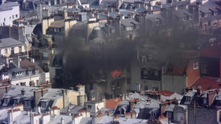 Paris'te patlama: 4'ü ağır 20 yaralı