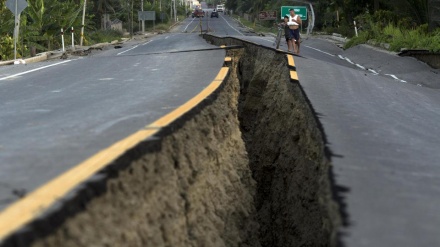 Ecuador: dopo il devastante sisma di sabato scorson uova scossa di 6.0