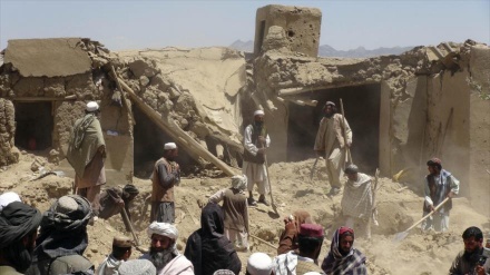 Karzai condena matança de civis afegãos em ataques aéreos dos EUA
