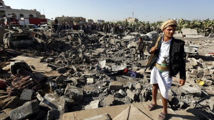 यमन, विभिन्न क्षेत्रों पर सऊदी अरब के हमले जारी