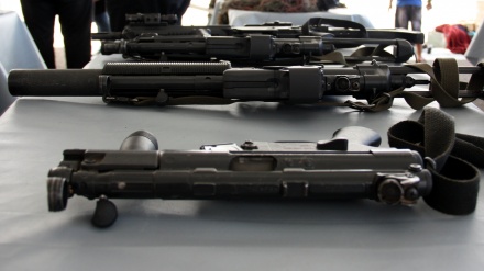 イギリスで、テロリストに対しインターネットにより兵器を販売