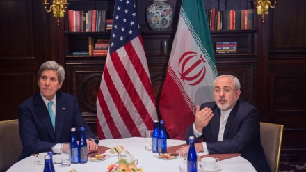 Zarif, Amerikan'ın siyasetleri karşısında bankaların tedirginliklerinin giderilmesi temennisinde bulundu