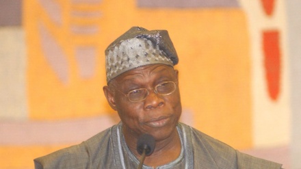 Obasanjo Ya Soki Masu Yada Jita-Jitan Mutuwar Shugaba Buhari