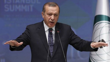 Migranti: Erdogan, esenzione visti non è un favore dell'Ue
