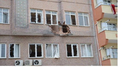 Kilise düşen roketler 2 kişinin hayatına mal oldu