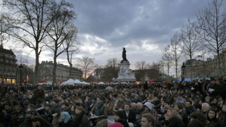 Indignados de París continúan protestas contra reforma laboral