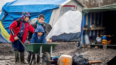 アメリカのアナリスト、「西欧の中東政策が、ヨーロッパの難民危機の要因」