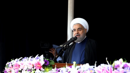 イラン大統領、「イラン国民は、イスラム恐怖症やイラン恐怖症を無効にした」