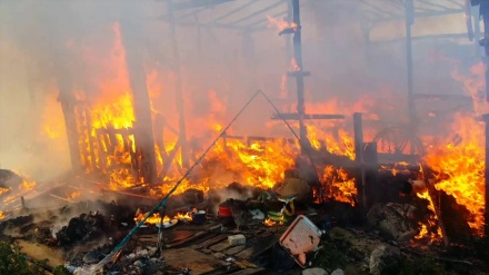 Refugiado gravemente ferido em incêndio no campo de Calais