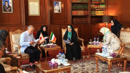 イラン環境庁長官、「女性は世界平和に重要な役割」