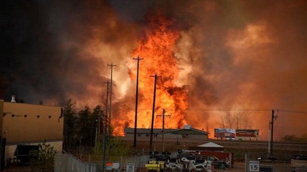 Canada, incendio Fort McMurray potrebbe estendersi ancora -2-