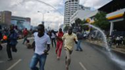 Kenya, polizia disperde con la forza manifestazione opposizione