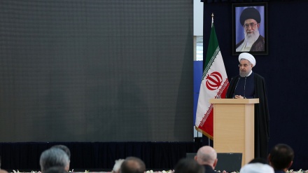 イラン大統領、「現代世界は、イランとその約束を信用」