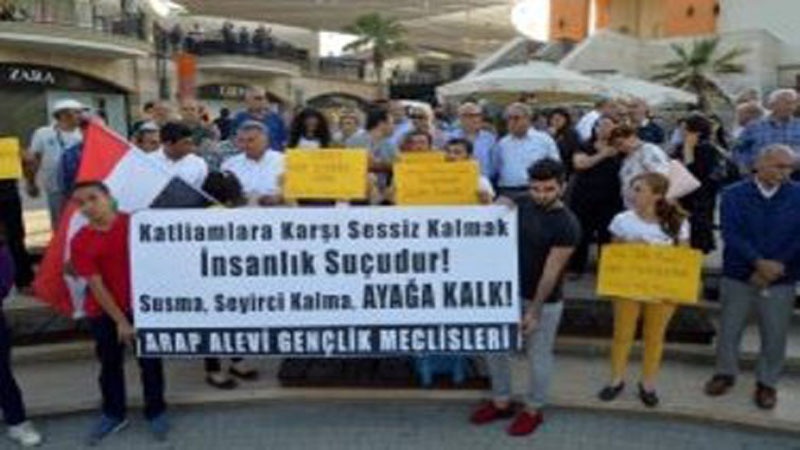 Mersin'de Alevi katliamı protestosu
