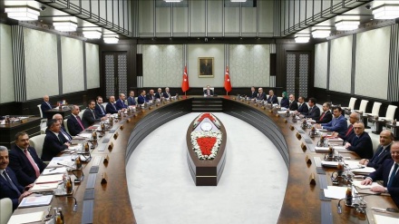 Yeni hükümet ilk bakanlar kurulunu Erdoğan başkanlığında yaptı