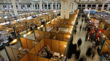 第３２回テヘラン国際書籍見本市が開催