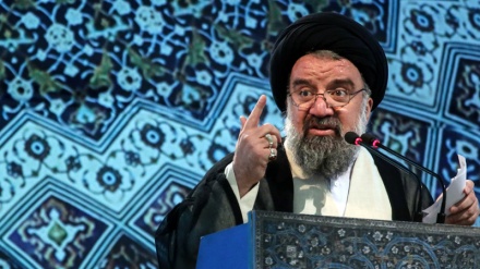 خطیب نماز جمعه تهران: توان دفاعی ایران به هیچ وجه قابل مذاکره نیست 