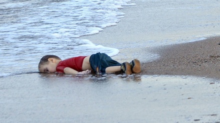 Amnesty: un anno fa la foto di Aylan, ma la vergogna continua