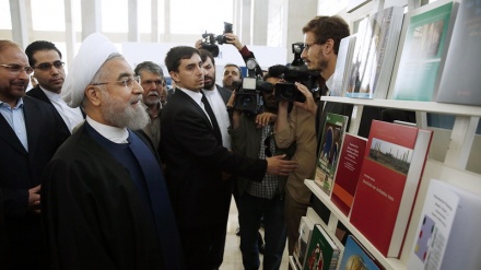 A 29ª Feira Internacional do Livro de Teerã abre suas portas para os interessados no livro  