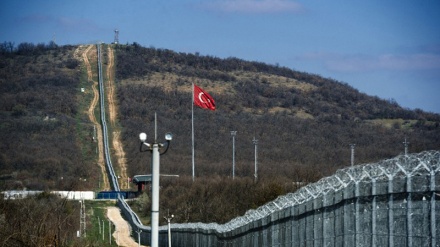 Altri 35 km di muro al confine bulgaro-turco