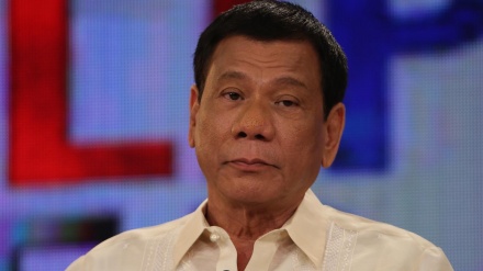 Presiden Duterte Bahas Pemerintahan Federal dengan MILF