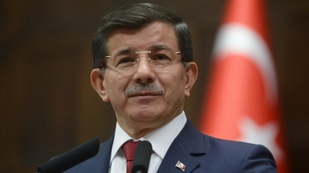 Davutoğlu: AK Parti'de genel bir mutsuzluk var