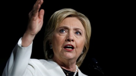 Hillary Clinton Protes Sikap Anti-Islam Politisi AS