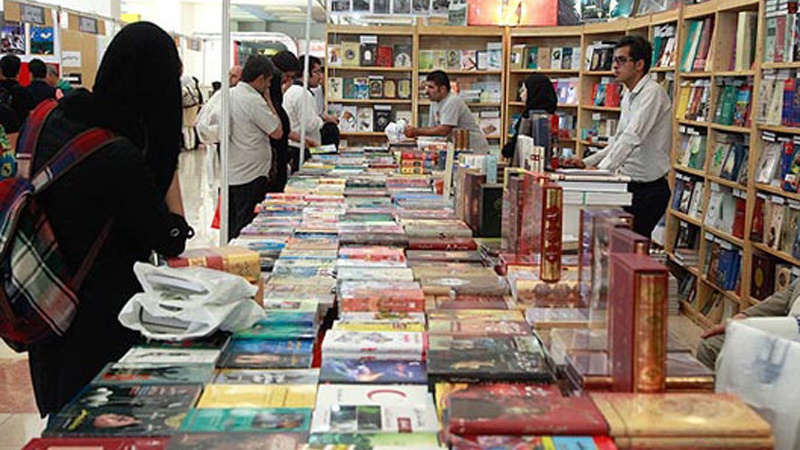 テヘラン国際書籍見本市に、６５カ国の出版社が参加