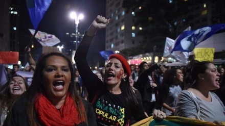 Protesta anti-qeveritare në Brazil